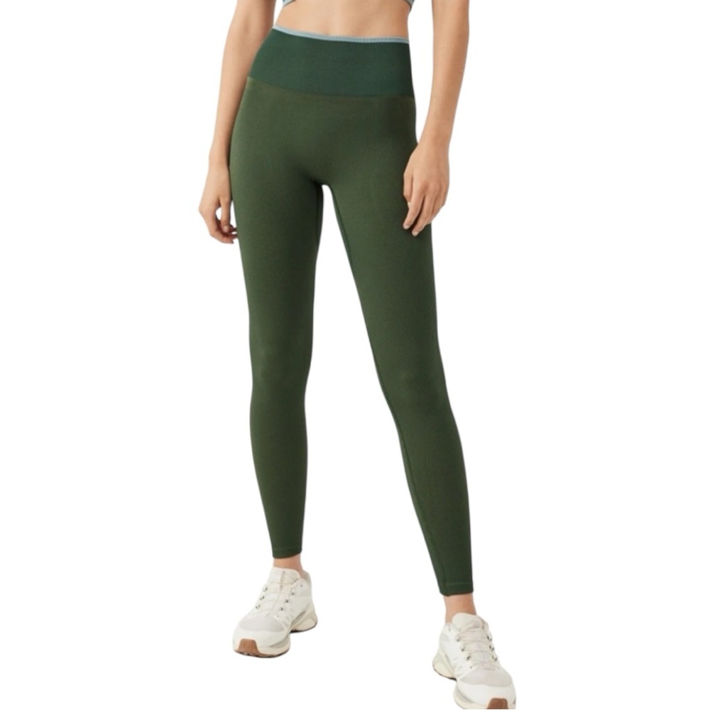 Outdoor Voices Forest Green Leggings Size Large